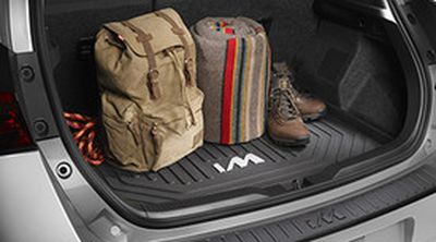 【180系トヨタ オーリス】「iM」ロゴ入り カーゴトレイ 海外仕様純正アクセサリー