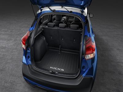 【P15系日産 キックス】「KICKS」ロゴ入り ラバーカーゴエリアプロテクター 海外仕様純正アクセサリー