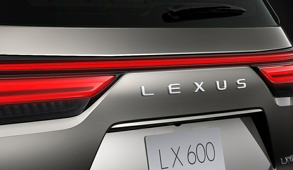 ▼商品紹介安心してお使いいただける本物のLEXUS純正部品です。▼色・サイズ等商品は本体のみとなり取説等は付属しません。▼適合令和4年1月から販売中のLEXUS LX600 。▼取り付け裏面に強力粘着テープ付き・加工不要。▼その他 取り扱い開始から年数が経過しているパーツは、廃番・生産終了等によりご注文の商品をメーカーから入手できない場合がございます。 3BA-VJA310W-GKULZ V35A-FTS エグゼキューティブ オフロード レクサス エルエックス ▼LEXUS LX600の全商品リストを見る▼汎用・流用パーツを見る