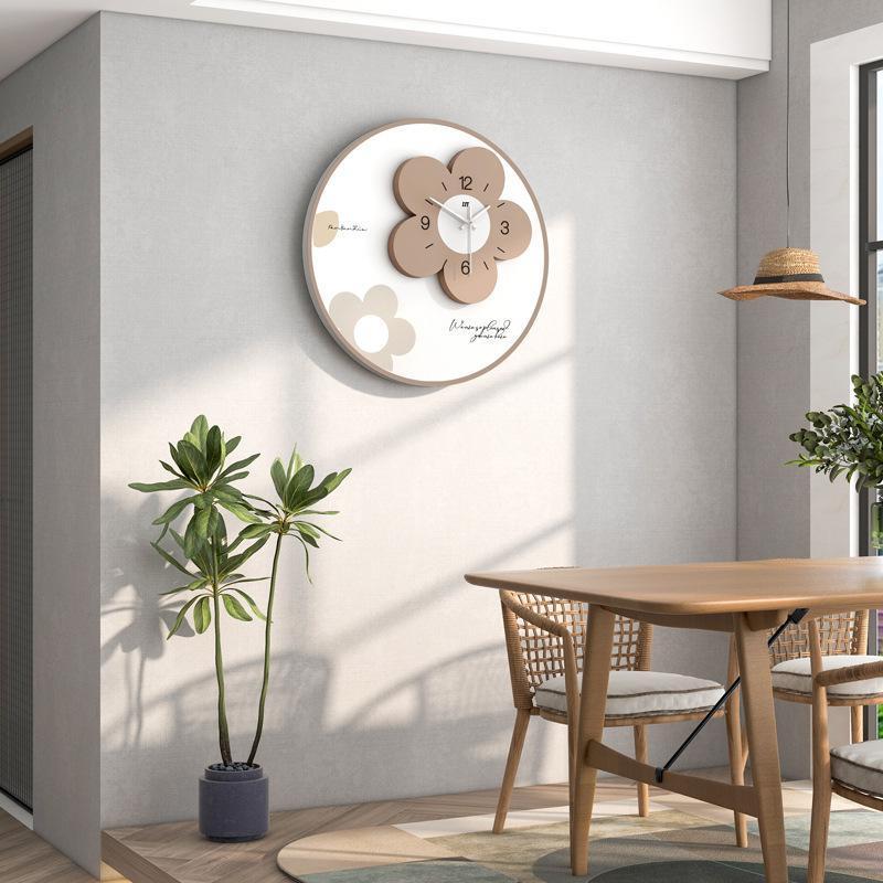 壁掛け時計 おしゃれ クロック スイープムーヴメント式 電池式 静音 花型 二層構造 新生活応援 インテリア 北欧 木製 新築祝い ギフト【40*40cm】【電池付き】 [2]