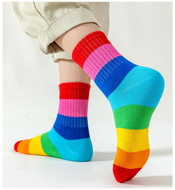送料無料 子供用 靴下 ミッドソックス レインボー柄 靴下 5足セット 男の子 女の子 ベビー 小学生 おしゃれ 靴下 カジュアル 通園 通学 運動会 靴下 スポーツソックス 子供 靴下 保育園 幼稚園 暖かい かわいい ミッドソックス 5足セット 靴下 春 秋 冬 靴下