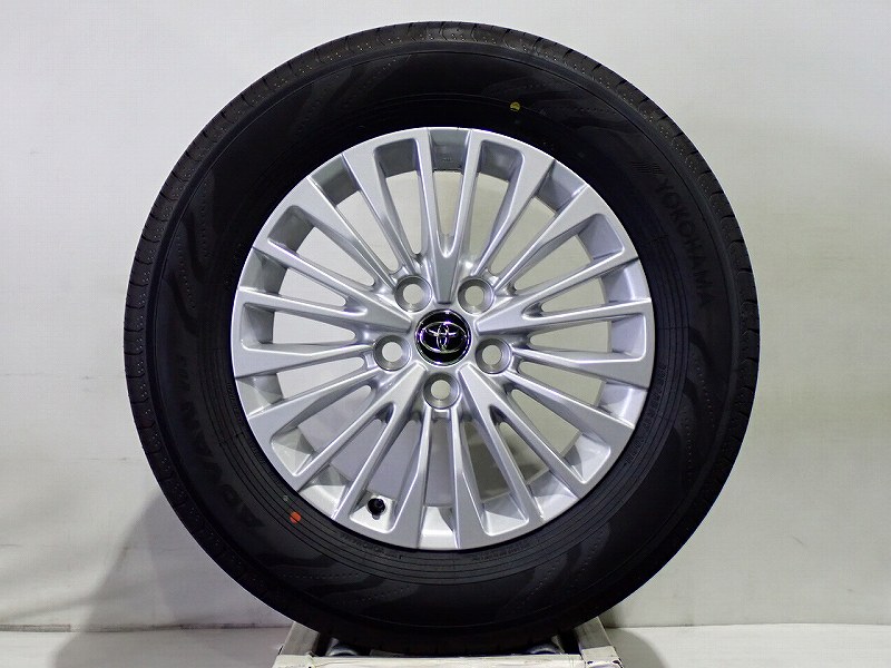 Rakuten - 【中古】225/65R17 サマータイヤ アルミホイール 4本セット ヨコハマ アドバンV03 1765+40-5H120 トヨタ 40系 アルファード （ 17インチ 純正 ST 新車外し 225/65-17 ）