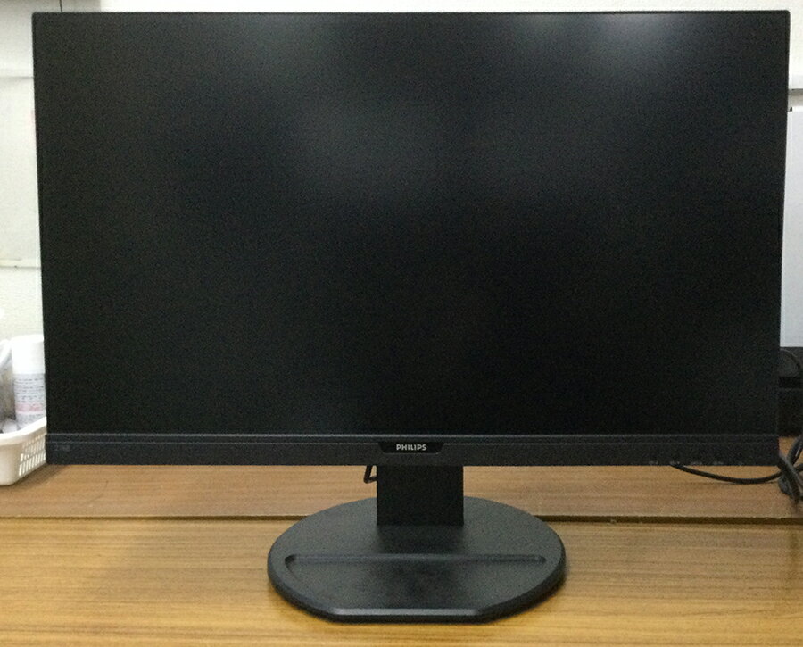 【中古】PHILIPS 276B9/11 USB-C ドッキングモニター 65W給電 IPSパネル 縦回転 スピーカー付 HDMI DP 2560×1440 フィリップス 送料無料 整備済 フルhd フルハイビジョン 液晶モニター hdmi vga ディスプレイ displayport リフレッシュレート 高画質 パソコンモニター - Image 3