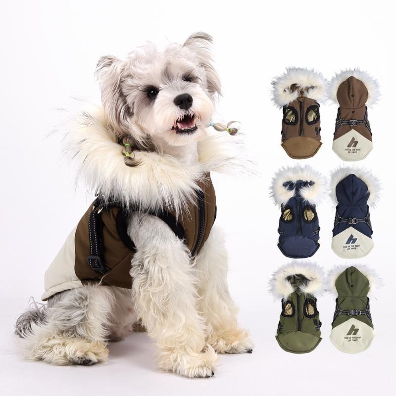 ペット服犬冬 反射 ダウンジャケット 犬コート ファー ベスト ペット コート 犬 ジャケット ドッグウエア パーカー 秋 冬 かわいい 犬服 ダウンコート 犬服ハーネス 暖かい チワワ服 防寒 防水 小型犬 中型犬 大型犬 お散歩お出かけペット服 冬 ペット コート 犬 ジャケット ドッグウエア パーカー 小中型犬 保温 防寒 お散歩お出かけ寒い日にむけて、可愛くて大人気のコートが登場します。ボタン式デザインで、脱着が簡単。お手入れも手間がかからずスムーズです。表面は肌触りがよく高級感満点で、裏地のボアは着心地抜群の犬用ジャケットです！柔らかい綿を使用し、裏起毛加工で暖かさをしっかり確保。愛犬の肌に優しく、冬季の防寒対策に欠かせないドッグウェアです。表地も裏地も非常にソフトで快適な生地で、着心地が良いだけでなく、愛犬に着せる時もスムーズです。秋・冬の 2 シーズンに適しており、日常の散歩やお出かけの際に大活躍します。5