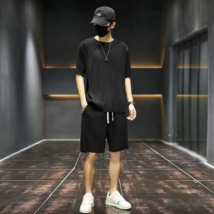 2点セット 上下 メンズ セットアップ アイスシルク 接触冷感 上下セット ジャージ 半袖Tシャツ ショートパンツ 旅行 半袖 吸汗速乾 接触冷感 ひんやり 涼しいルームウエア 部屋着 ドライ スポーツ 運動着 アウトドア ゆったり 大きいサイズ おしゃれ カジュアル