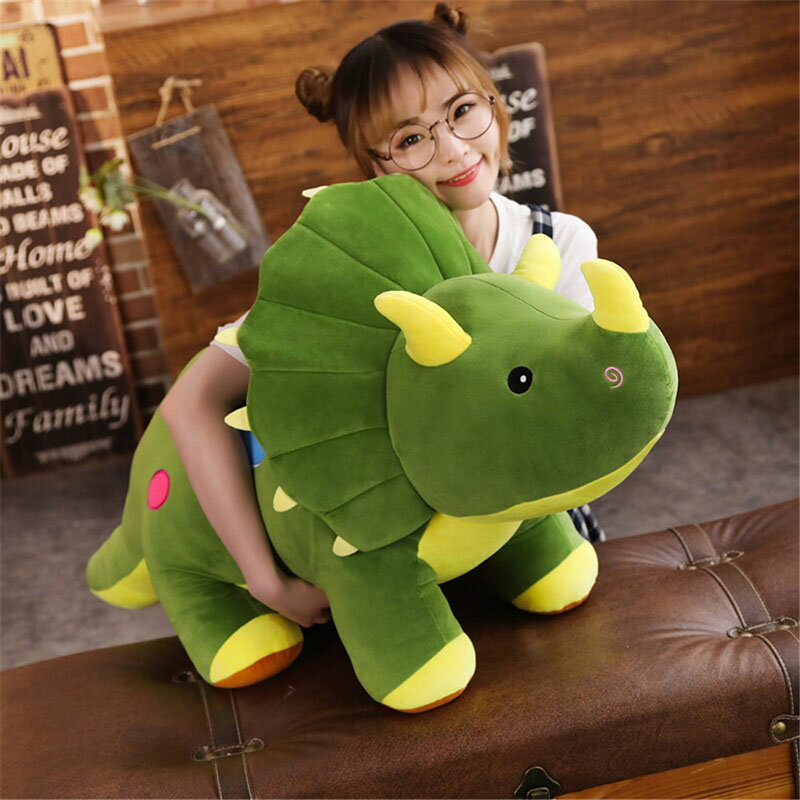 送料無料 ぬいぐるみ 全3カラー トリケラトプス dinosaurs 大きい 抱き枕 クッション インテリア 子供 おもちゃ Triceratops 恐竜 心地いい ディノサウルス 動物 可愛い 彼女に ふわふわで癒される 柔らか プレゼント ギフト c-wanou-9691-gg