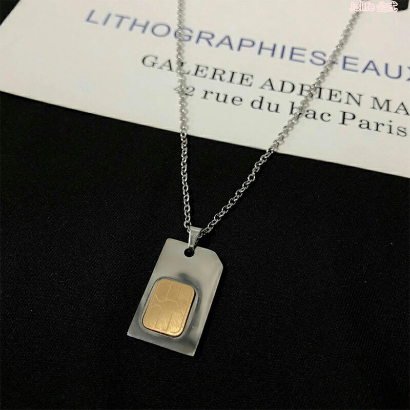 本日限定P10倍+最大20%OFFクーポン配布 サイバーパンク アクセサリー SIMネックレス コスプレアイテム 小物 チャーム SF 近未来 小道具