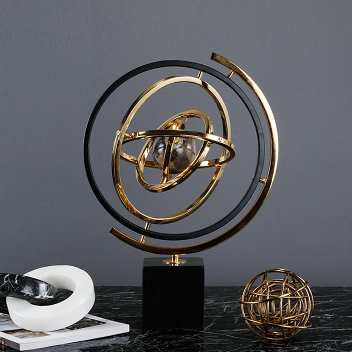 置物 抽象 卓上インテリア 室内 装飾 デコレーション オーナメント 贈り物 家の装飾 装飾品 飾り ギフト ゴールド 芸術工芸品 L 合金 アンティーク 彫像 クリエイティブ 北欧 シンプル ヴィン