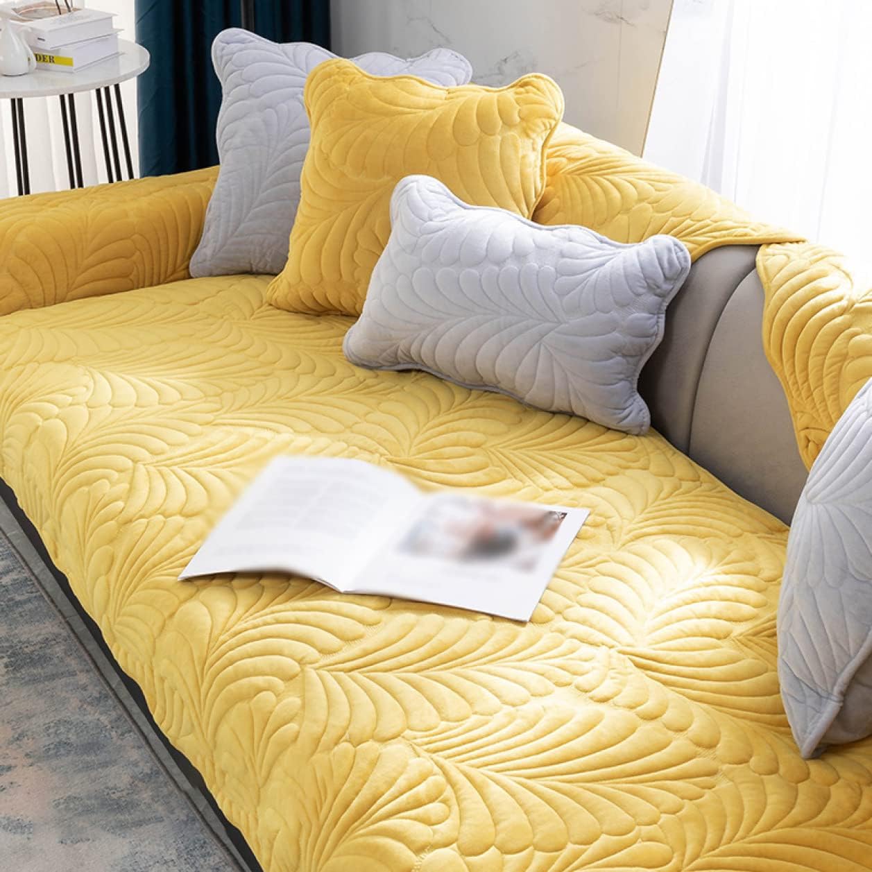 ソファカバー ファッション 綿製 防塵 1人掛け 2人掛け 3人掛け 4人掛け 肘付き 肘掛けなし ソファカバー 70*180 キルティング マルチカバー カウチカバー 滑り止め 無地 四季適用 北欧