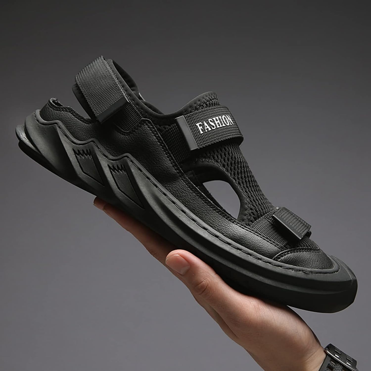 サンダル メンズ スポーツサンダル カジュアルシューズ おしゃれ メッシュ 通気性 つま先保護 マジックテープ 滑り止め 歩きやすい 疲れない コンフォート 蒸れない 衝撃吸収 速乾性 夏用 花火大会