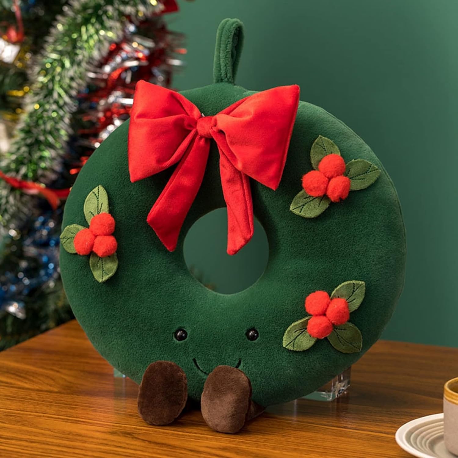 　　　 ◆◇◆売れている秘密◆◇◆ サイズ：45cm/40cm/32cm 高品質素材：ぬいぐるみ内層は高品質の3Dpp綿をふっくらと弾力性のあるもので、外層はポリエステルの超ソフトショートぬいぐるみで作られています。 手触り：生地は弾性のある素材で、気持ちいい感触です。抱きつくだけて自然に安心感や抱擁感を得らます。 用途：お誕生日や記念日、祝日、バレンタインデー、クリスマスなどの節日に子供や恋人、友達、親などの方へのプレゼントとしても最適です。また、リビング、ベッド、車の中、お店に飾ってもいいです。 洗濯：手で洗うと汚れを取れます。洗濯機に入れないでくださいね。 　　　◆◇◆注意事項◆◇◆ご覧のモニターの環境、撮影環境により実物と色味が異なって見える場合がございます。湿った状態で他のものと擦り合わせると色が移る恐れがあります。濃色品の洗濯時は、白色、淡色と分けて洗ってください。説明 注意事項（ご購入前にご一読お願い致します） 1、ご使用のモニター、デバイス環境より色の見え方が異なる場合がございます。また、生産ロットにより同品番でも色味が異なる場合がございますのでご了承ください。2、生産、検査、梱包上ではちゃんと管理されますが、見逃しの可能性あるので、もしお受け取りの際に割、割れ、傷、汚れなどの問題がありましたら、ぜひ弊社までご連絡ください。必ず100％で返金、交換します、もしメールで弊社にご連絡頂けないと、対応できないから予めご了承ください。