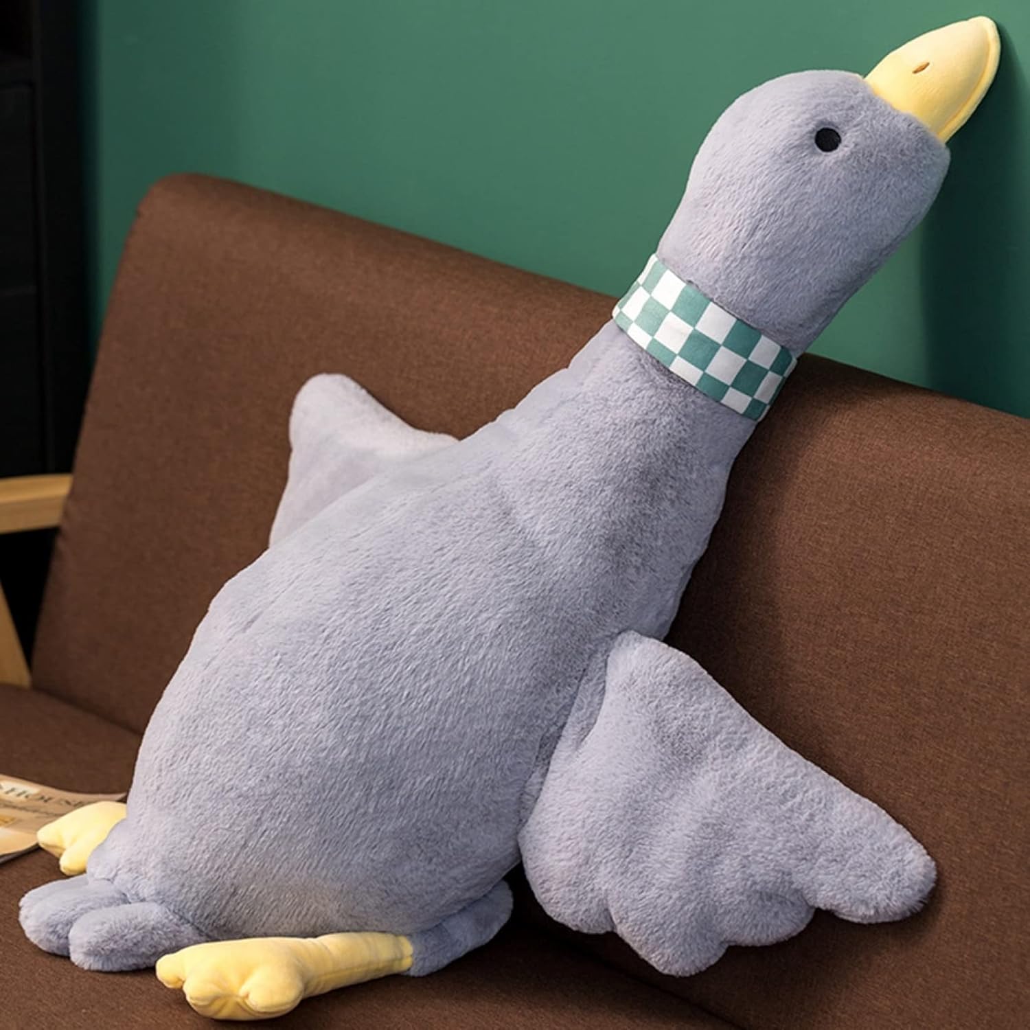 　　　 ◆◇◆売れている秘密◆◇◆ サイズ：70cm/90cm 高品質素材：ぬいぐるみ内層は高品質の3Dpp綿をふっくらと弾力性のあるもので、外層はポリエステルの超ソフトショートぬいぐるみで作られています。 手触り：生地は弾性のある素材で、気持ちいい感触です。抱きつくだけて自然に安心感や抱擁感を得らます。 用途：お誕生日や記念日、祝日、バレンタインデー、クリスマスなどの節日に子供や恋人、友達、親などの方へのプレゼントとしても最適です。また、リビング、ベッド、車の中、お店に飾ってもいいです。 洗濯：手で洗うと汚れを取れます。洗濯機に入れないでくださいね。 　　　◆◇◆注意事項◆◇◆ご覧のモニターの環境、撮影環境により実物と色味が異なって見える場合がございます。湿った状態で他のものと擦り合わせると色が移る恐れがあります。濃色品の洗濯時は、白色、淡色と分けて洗ってください。説明 注意事項（ご購入前にご一読お願い致します） 1、ご使用のモニター、デバイス環境より色の見え方が異なる場合がございます。また、生産ロットにより同品番でも色味が異なる場合がございますのでご了承ください。2、生産、検査、梱包上ではちゃんと管理されますが、見逃しの可能性あるので、もしお受け取りの際に割、割れ、傷、汚れなどの問題がありましたら、ぜひ弊社までご連絡ください。必ず100％で返金、交換します、もしメールで弊社にご連絡頂けないと、対応できないから予めご了承ください。