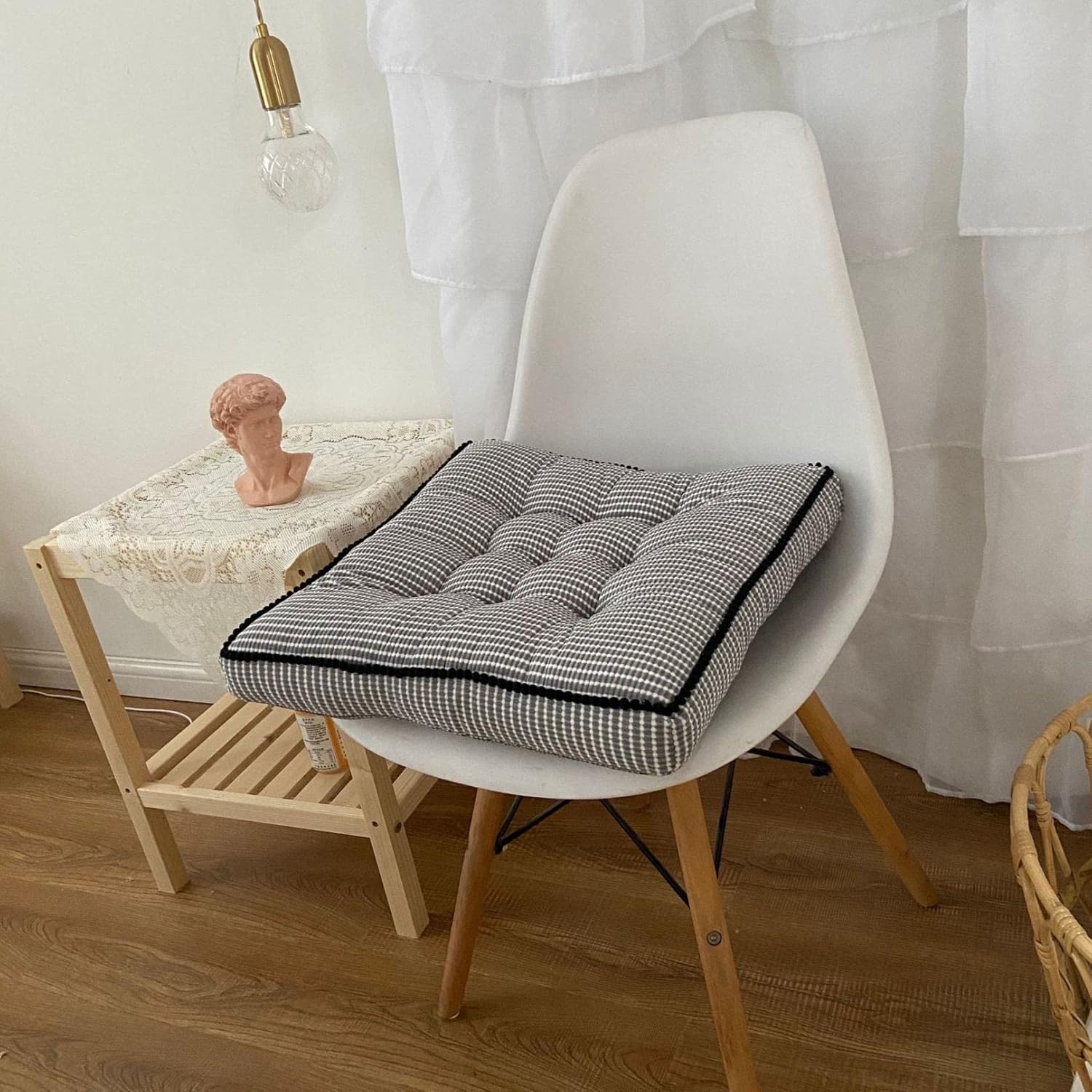 チェアパッド 四角 春夏秋 正方形 チェアクッション ダイニング チェアパッド 滑り止め付き 座面クッション 食卓のベンチ/畳/椅子/床 チェアクッション 座布団 42*42cm*2 角 低反発 椅子