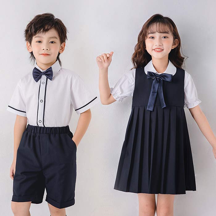 キッズスーツ 上下 4点セット 子供服 シャツ 半袖 ショートパンツ ワンピース リボン付き 男の子 女の子 子どもスーツ 韓国子供 ジュニア 可愛い イギリス風 夏服 入学スーツ お受験 卒業式 制服 舞台衣装 団体お揃い 合唱 幼稚園 小学生 高校生 発表会 七五三100-180cm