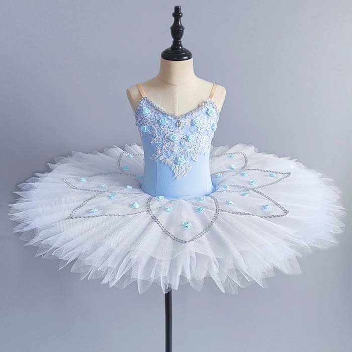 商品 キッズバレエダンス衣装 素材 ポリエステル サイズ 110：バスト52CM ウエスト57CM 適応身長100-115CM 120：バスト54CM ウエスト60CM 適応身長115-125CM 130：バスト56CM ウエスト64CM 適応身長125-135CM 140：バスト61CM ウエスト68CM 適応身長135-145CM 150：バスト64CM ウエスト72CM 適応身長145-155CM 160：バスト66CM ウエスト76CM 適応身長155-165CM ご了承いただきたいこと： ※サイトに掲載の商品は、撮影の環境とモニター環境により、実際の物と素材感・色味いが多少異なる場合がございます。 ※モデル使用の撮影道具等商品に含めておりません（小物ある場合、内容を明記致します）。 ※ポケットありの衣装も縫い付られてある場合がございます。工場大量生産の物はミシン1本かけてある事もあります。 ※取寄品、輸入品、工場大量生産の商品の為、日本製より縫製荒いとほつれ等が生じている場合がございますのであらかじめご了承くださいませ。 ※都合により電話に出られない場合メールでご連絡いただければ幸いです。 ※在庫は複数店舗共有しております為、またメーカさんが急に生産中止による在庫更新遅れることがございます。メールか電話でご連絡致します。どうかご容赦ください。 ※お届けした商品に不備があった場合、一週間以内ご連絡ください。確認後速やかに交換か返品対応致します、返品に関しては原則として連絡なしの返品は対応致しません、ご理解いただきますようお願い申し上げます。 ※お客様都合の返品は受付ない場合がございます（特に舞台衣装、ダンス衣装、道具等。またイメージ違い）。また返品か交換に往復の送料が生じる場合がございます。 ※他に不明点がございましたら、お問い合わせください。商品 キッズバレエダンス衣装 素材 ポリエステル サイズ 110：バスト52CM ウエスト57CM 適応身長100-115CM 120：バスト54CM ウエスト60CM 適応身長115-125CM 130：バスト56CM ウエスト64CM 適応身長125-135CM 140：バスト61CM ウエスト68CM 適応身長135-145CM 150：バスト64CM ウエスト72CM 適応身長145-155CM 160：バスト66CM ウエスト76CM 適応身長155-165CM ご了承いただきたいこと： ※サイトに掲載の商品は、撮影の環境とモニター環境により、実際の物と素材感・色味いが多少異なる場合がございます。 ※モデル使用の撮影道具等商品に含めておりません（小物ある場合、内容を明記致します）。 ※ポケットありの衣装も縫い付られてある場合がございます。工場大量生産の物はミシン1本かけてある事もあります。 ※取寄品、輸入品、工場大量生産の商品の為、日本製より縫製荒いとほつれ等が生じている場合がございますのであらかじめご了承くださいませ。 ※都合により電話に出られない場合メールでご連絡いただければ幸いです。 ※在庫は複数店舗共有しております為、またメーカさんが急に生産中止による在庫更新遅れることがございます。メールか電話でご連絡致します。どうかご容赦ください。 ※お届けした商品に不備があった場合、一週間以内ご連絡ください。確認後速やかに交換か返品対応致します、返品に関しては原則として連絡なしの返品は対応致しません、ご理解いただきますようお願い申し上げます。 ※お客様都合の返品は受付ない場合がございます（特に舞台衣装、ダンス衣装、道具等。またイメージ違い）。また返品か交換に往復の送料が生じる場合がございます。 ※他に不明点がございましたら、お問い合わせください。