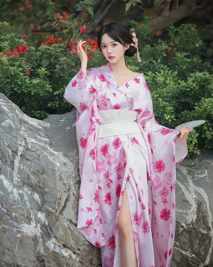 Joon store 楽天市場店の着物 ドレス ロング丈 花魁風 仮装 和装 ハロウィン コスプレ 衣装 和風 女性用 レディース 余興 パーティー イベント コスチューム 和服 和風 かわいい 花柄 ロング着物ドレス 着物コスプレ衣装 花魁 おいらん 浴衣 サテン生地 着物風ドレス ピンク｜アングル2