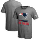 ニューエラ NEW ERA 灰色 グレー グレイ ペイトリオッツ チーム Tシャツ グレ 【 GRAY TEAM NEW ERA HEATHERED ENGLAND PATRIOTS COMBINE SLOGAN LOCKUP TSHIRT PAT GREY 】 メンズファッション トップス Tシャツ カッ