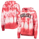 ネブラスカ キャンパス フーディー パーカー 赤 レッド 【 UNBRANDED PRESSBOX SCARLET NEBRASKA HUSKERS CAMPUS TIE-DYE PULLOVER HOODIE / NEB RED 】 レディースファッション トップス スウェット トレーナー