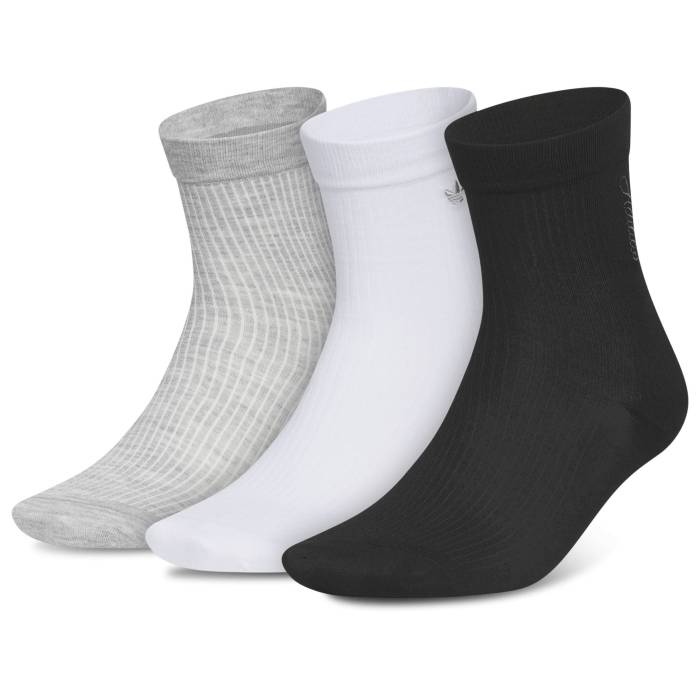 ブランド名Adidas性別Youth(ジュニア キッズ)商品名Originals Embroidered Quarter Socks 3 Pack - Youthカラー※他のカラーの商品をお探しの方は、下記のリンクよりご確認ください。・Heather Grey/White/Black・Crystal Sky Blue/Stone Khaki/Bold Green