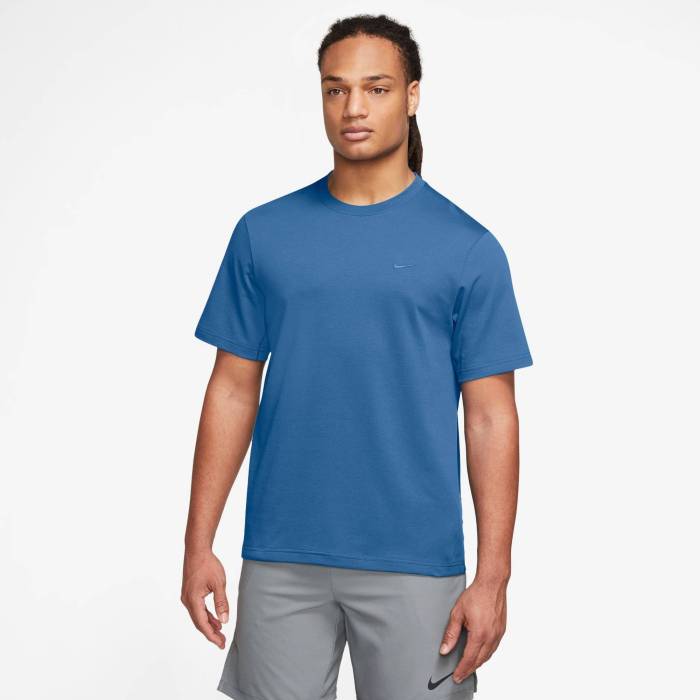ʥ Nike  Dri-Fit Primary Statement Short Sleeve T-Shirt Men's Star B...