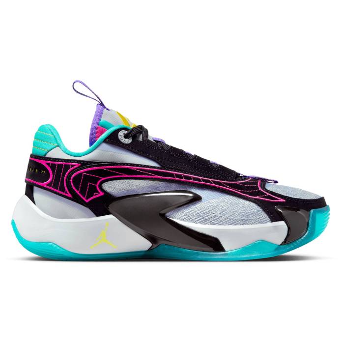 ʥ 硼 Jordan  Luka 2 Boys' Grade School Wolf Grey/Black/Speed Yel...