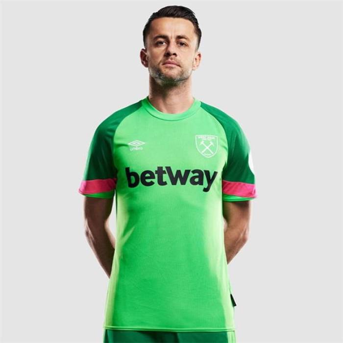 アンブロ Umbro 【 Wst Hm Gk H J Sn99 Men Green 】 スポーツ アウトドア サッカー フットサル メンズウェア その他 メンズ...