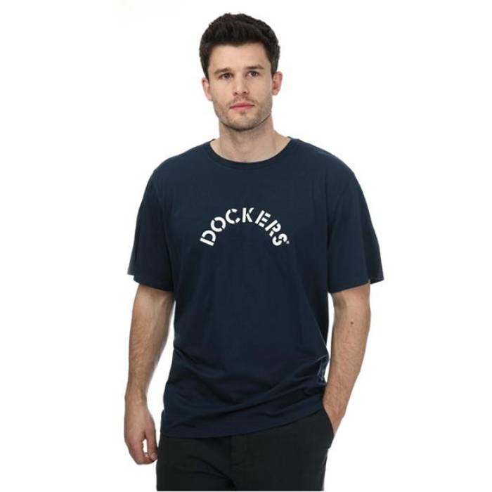 ドッカーズ Dockers 【 Graphic Logo T-Shirt Men Navy 】 グラフィック ロゴ Tシャツ メンズファッション トップス Tシャツ カットソー メンズ 紺色 ネイビー