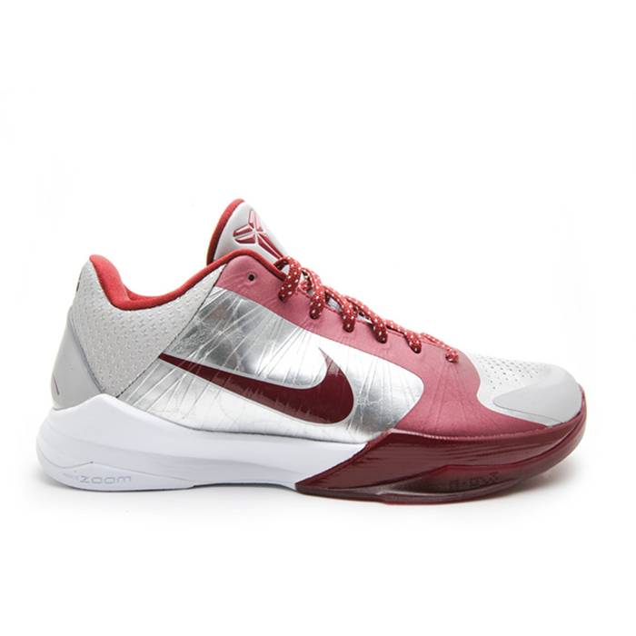 ʥ Nike  Zoom Kobe 5 'Lower Merion Aces Away' Men Mtllc Slvr/Tm R (Lower Merio...