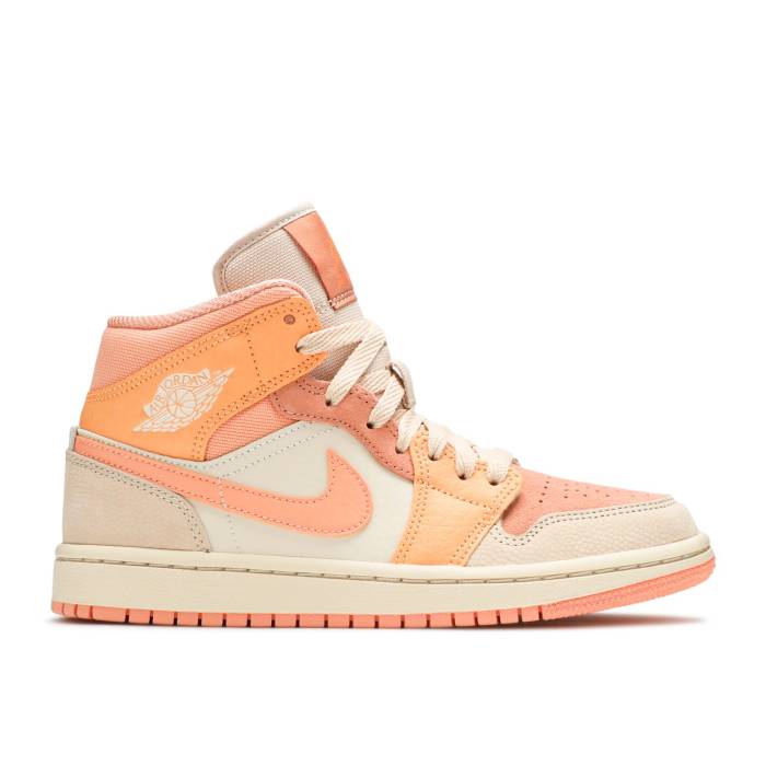 ナイキ　エアジョーダン Air Jordan 【 Wmns Jordan 1 Mid 'Apricot' Women Atomic Orange/Apricot Aga..