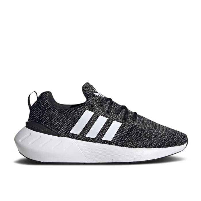 楽天スニケスアディダス Adidas 【 Swift Run 22 Big Kid 'Core Black' Youth Core Black/Cloud White/Grey Five 】 Swift ラン キッズ ベビー マタニティ キッズファッション 靴 スニーカー ジュニア キッズ コア 黒色 ブラック 白