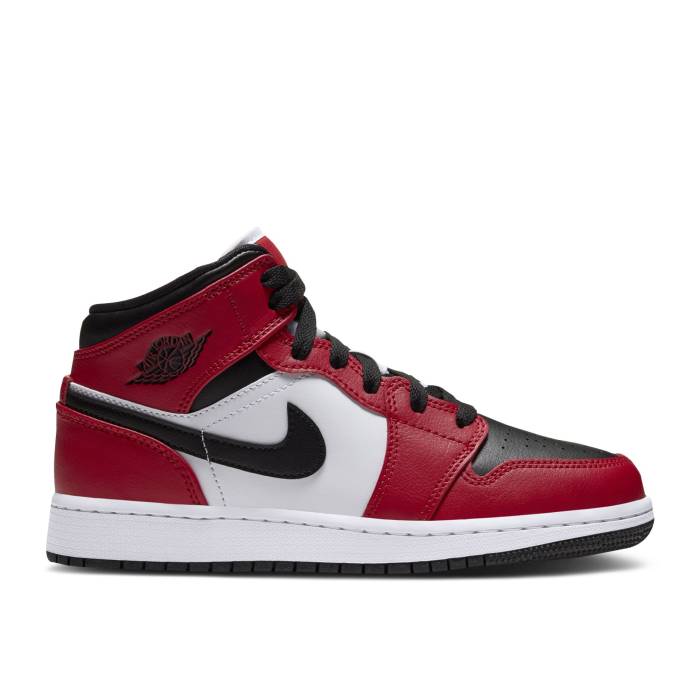 楽天スニケスナイキ　エアジョーダン Air Jordan 【 Jordan 1 Mid Gs 'Chicago Black Toe' Youth Black/Gym Red/White 】 ミッド 黒色 ブラック キッズ ベビー マタニティ キッズファッション 靴 スニーカー ジュニア キッズ 黒