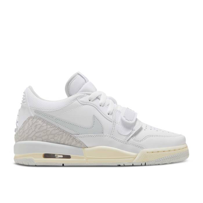 ʥ硼 Air Jordan  Legacy 312 Low Gs 'Love' Youth White/Sea Gras...