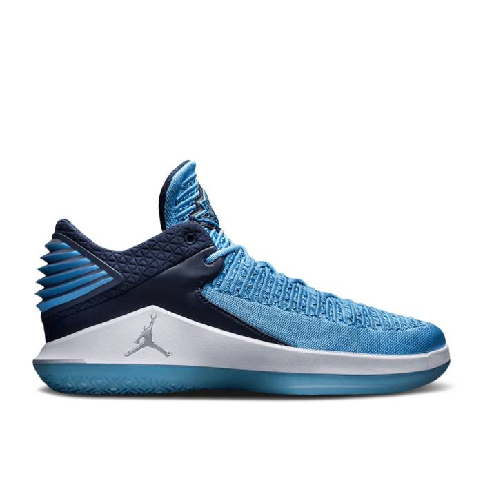 ナイキ　エアジョーダン Air Jordan 【 Jordan 32 Low 'Win Like '82' Men University Blue/Midnight Navy-White 】 靴 メンズ靴 スニーカー メンズ 青色 ブルー
