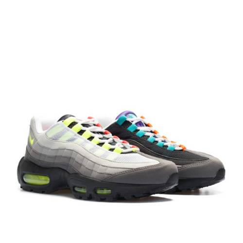 【 NIKE AIR MAX 95 OG QS GS 'GREEDY' / BLACK VOLT SAFETY ORANGE 】 マックス 黒色 ブラック 橙 オレンジ エアマックス ジュニア キッズ ベビー マタニティ スニーカー ナイキ