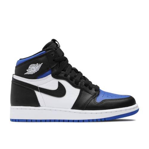 ブランド名Air Jordan性別Youth(ジュニア キッズ)商品名Jordan 1 High FlyEase GS 'Hyper Royal'カラー/Black/White/Hyper/Royal商品説明※こちらの商品説明文は自動で抽出した文章のため、一部商品と関係ない内容が含まれている場合がございますAir Jordan 1 High FlyEase GS 'Hyper Royal'は、革新的なデザインと機能性を兼ね備えたスニーカーです。このモデルは、快適で簡単な着脱を可能にするフライイーズテクノロジーを採用しています。ハイパーロイヤルカラーのアッパーは、アイキャッチングでスタイリッシュな印象を与えます。Air Jordan 1の伝説的なサイドウィングのロゴや、シュータンの「Jordan」の刺繍も特徴的です。クッショニング性に優れたミッドソールと耐久性のあるアウトソールが、快適さと耐久性を提供します。スニーカーファンやバスケットボール愛好家にとって、これは必携の一足です。利用シーンAir Jordan 1 High FlyEase GS 'Hyper Royal'は、バスケットボールや日常のカジュアルウェアとして活用することができます。素材申し訳ありませんが、指定されたスニーカーの具体的な素材に関する情報は提供することができません。ただし、通常のAir Jordan 1 High FlyEase GSの素材はレザーと合成素材の組み合わせであり、耐久性と快適さを提供しています。このスニーカーはカジュアルウェアとしても使用できるデザインですので、バスケットボール以外の様々な場面で活用することが可能です。