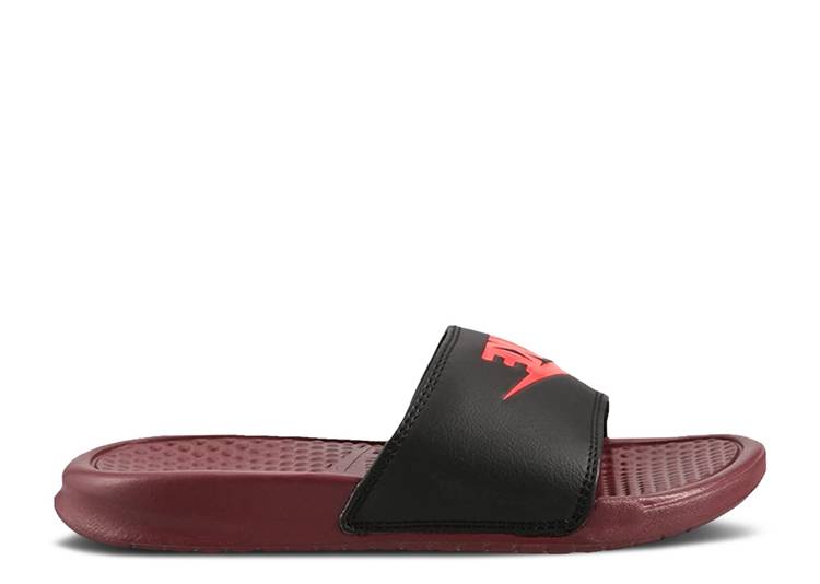 【 NIKE BENASSI SLIDE 'DARK TEAM RED' / DARK TEAM RED SOLAR RED BLACK 】 ベナッシ サンダル チーム 赤 レッド 黒色 ブラック スニーカー メンズ ナイキ