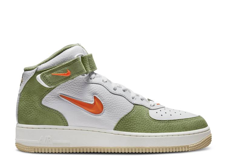 【 NIKE AIR FORCE 1 MID QS 'OIL GREEN ORANGE' / WHITE TOTAL ORANGE OIL GREEN 】 ミッド 緑 グリーン 白色 ホワイト 橙 オレンジ エアフォース スニーカー メンズ ナイキ