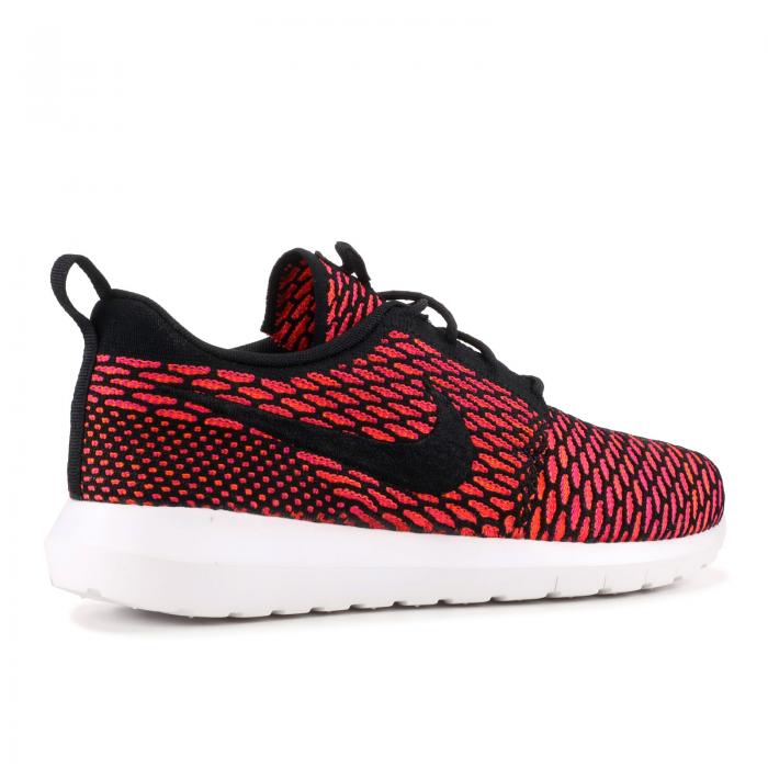 ナイキ NIKE フライニット ローシラン 黒色 ブラック 'FIREBERRY' スニーカー メンズ 【 NIKE FLYKNIT ROSHERUN BLACK WHITEFIREBERRYTTL ORNG 】