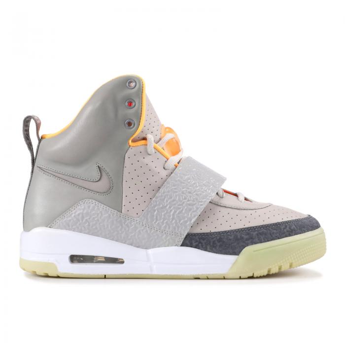 【 NIKE AIR YEEZY 'ZEN' / ZEN GREY LIGHT CHARCOAL 】 灰色 グレー チャコール スニーカー メンズ ナイキ