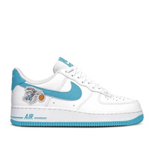 【 NIKE SPACE JAM X AIR FORCE 1 '07 GS 'HARE' / WHITE WHITE LIGHT BLUE FURY 】 ジャム 白色 ホワイト 青色 ブルー スペースジャム エアフォース ジュニア キッズ ベビー マタニティ スニーカー ナイキ