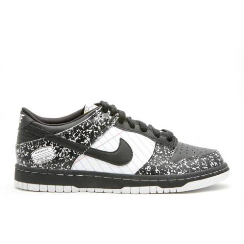 楽天スニケス【 NIKE DUNK LOW PREMIUM GS 'NIKEBOOK' / BLACK BLACK WHITE UNIVERSITY 】 ダンク プレミアム 黒色 ブラック 白色 ホワイト ダンクロー 'BOOK' ジュニア キッズ ベビー マタニティ スニーカー ナイキ