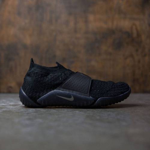 ナイキ シティ フライニット スニーカー レディース 【 NIKE WOMEN CITY KNIFE 3 FLYKNIT (BLACK / WHI..