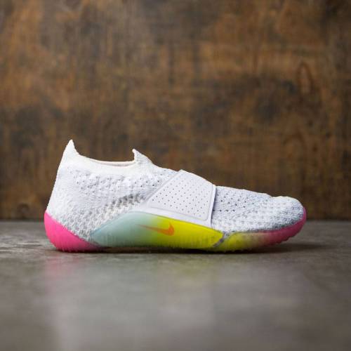 ナイキ シティ フライニット スニーカー レディース 【 NIKE WOMEN CITY KNIFE 3 FLYKNIT (WHITE / RAC..
