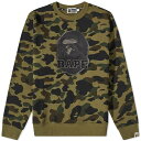 アベイシングエイプ カモ柄 クルー スウェット 緑 グリーン スウェットトレーナー メンズ 【 A BATHING APE A BATHING APE 1ST CAMO BAPE CREW SWEAT / GREEN 】 メンズファッション トップス