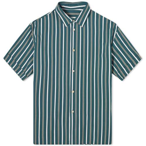 AJChIuKCY X[u  O[ XgCv  Y y A KIND OF GUISE A KIND OF GUISE ELIO SHORT SLEEVE SHIRT / RACING GREEN STRIPE z Yt@bV gbvX