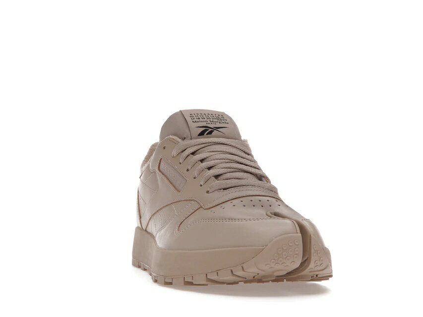 リーボック REEBOK クラシック レザー スニーカー 【 CLASSIC LEATHER TABI MAISON MARGIELA TAN BEIGE 】