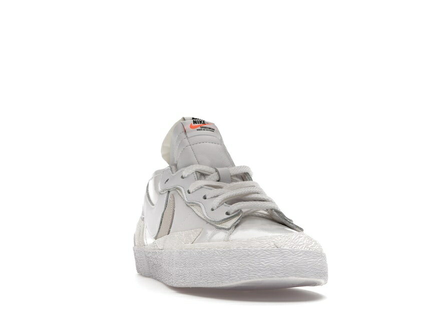 ナイキ NIKE ブレイザー 白色 ホワイト パテント スニーカー 【 BLAZER LOW SACAI WHITE PATENT LEATHER SAIL 】