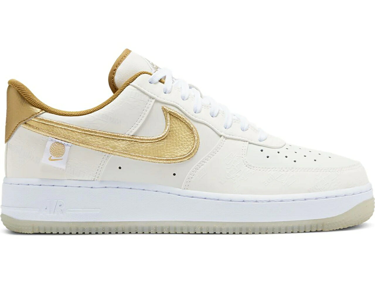 ナイキ NIKE エアフォース スニーカー 【 1 LOW WORLDWIDE KATAKANA GOLD WHITE PLATINUM TINTPURE PLATINUMMETALLIC 】