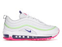 ブランド名Nike性別Women(レディース)商品名Nike Air Max 97 Easter (2021) (Women's)カラー/White/White/Volt/Pink商品説明※こちらの商品説明文は自動で抽出した文章のため、一部商品と関係ない内容が含まれている場合がございます【Nike Air Max 97 Easter (2021) (Women's)】おめでとうございます！このNike Air Max 97 Easter (2021) (Women's)は、イースターテーマにインスパイアされた最新のコレクションです。今年の春、あなたのスニーカーゲームを際立たせるために特別にデザインされました。このシューズは、アッパーに鮮やかなパステルカラーを使用し、イースターエッグの美しい色をイメージしたデザインが施されています。また、シューズのサイドパネルには、ユニークなデザインの波模様があしらわれており、おしゃれさをアピールします。さらに、このNike Air Max 97 Easterは、快適さとサポートを追求したAir Maxテクノロジーを搭載しています。最適なクッショニングと耐久性、そして抜群の反発力を提供し、一日中快適に歩くことができます。この特別なイースターコレクションの一部として、Nike Air Max 97 Easter (2021) (Women's)は、他のスニーカーコレクションとは一線を画す美しいデザインを提供します。春の気分を盛り上げ、ファッションスタイルをより個性的にアピールするために、ぜひこの一足を手に入れてください。利用シーンNike Air Max 97 Easter（2021）は、春の季節やイースターのイベントにぴったりのスニーカーです。女性向けのデザインで、カラフルなパステルカラーのアッパーと特徴的な波型のデザインが特徴です。これらのスニーカーは、日常のカジュアルなスタイルやスポーツウェアとのコーディネートに最適です。特にイースターのイベントや春のお出かけには、華やかさを加えるのにぴったりです。素材Nike Air Max 97 Easter（2021）は、通常のAir Max 97と同じ素材で作られています。アッパーは合成皮革とメッシュで構成されており、耐久性と通気性を兼ね備えています。ソールは耐久性とクッショニングを提供するために、Nikeの特許技術であるMax Airユニットを備えた合成ゴムで作られています。