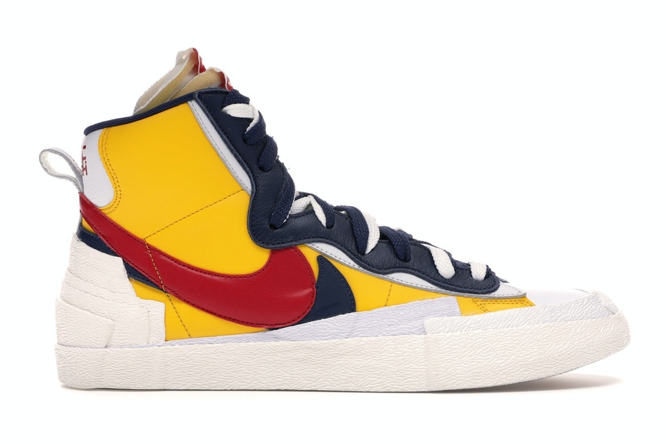 ナイキ NIKE ブレイザー ミッド スニーカー 【 BLAZER MID SACAI SNOW BEACH WHITE OBSIDIANUNIVERSITY REDVARSITY MAIZE 】